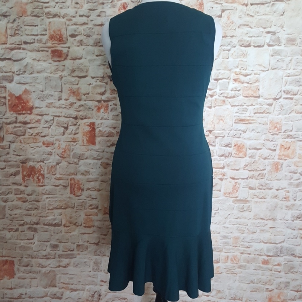 New Vince Camuto Vneck Sleeveless Dress - Picture 4 of 8